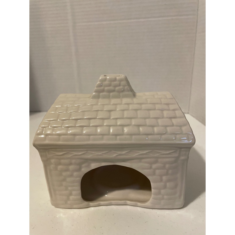 Belleek Irish Village Series Brennans Bakery Cottage Shamrock Porcelain 2005 - Picture 3 of 6